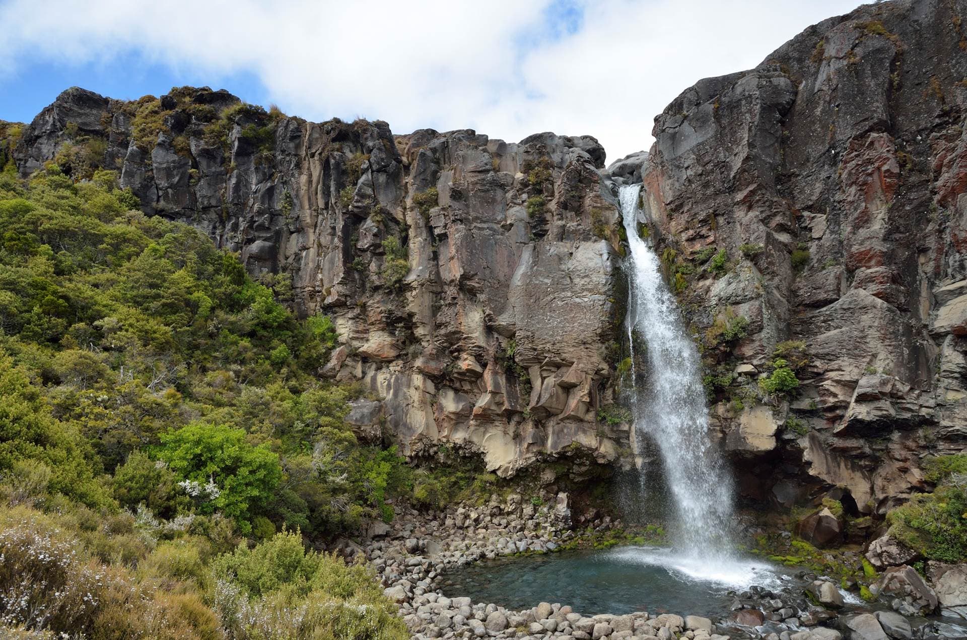 Taranaki Falls Tnp Purchased From Istock 160118 Perpetual Unlimited Usage Non Exclusive Non Transferrable Editorial Credit Istockcom Leospek Web Size