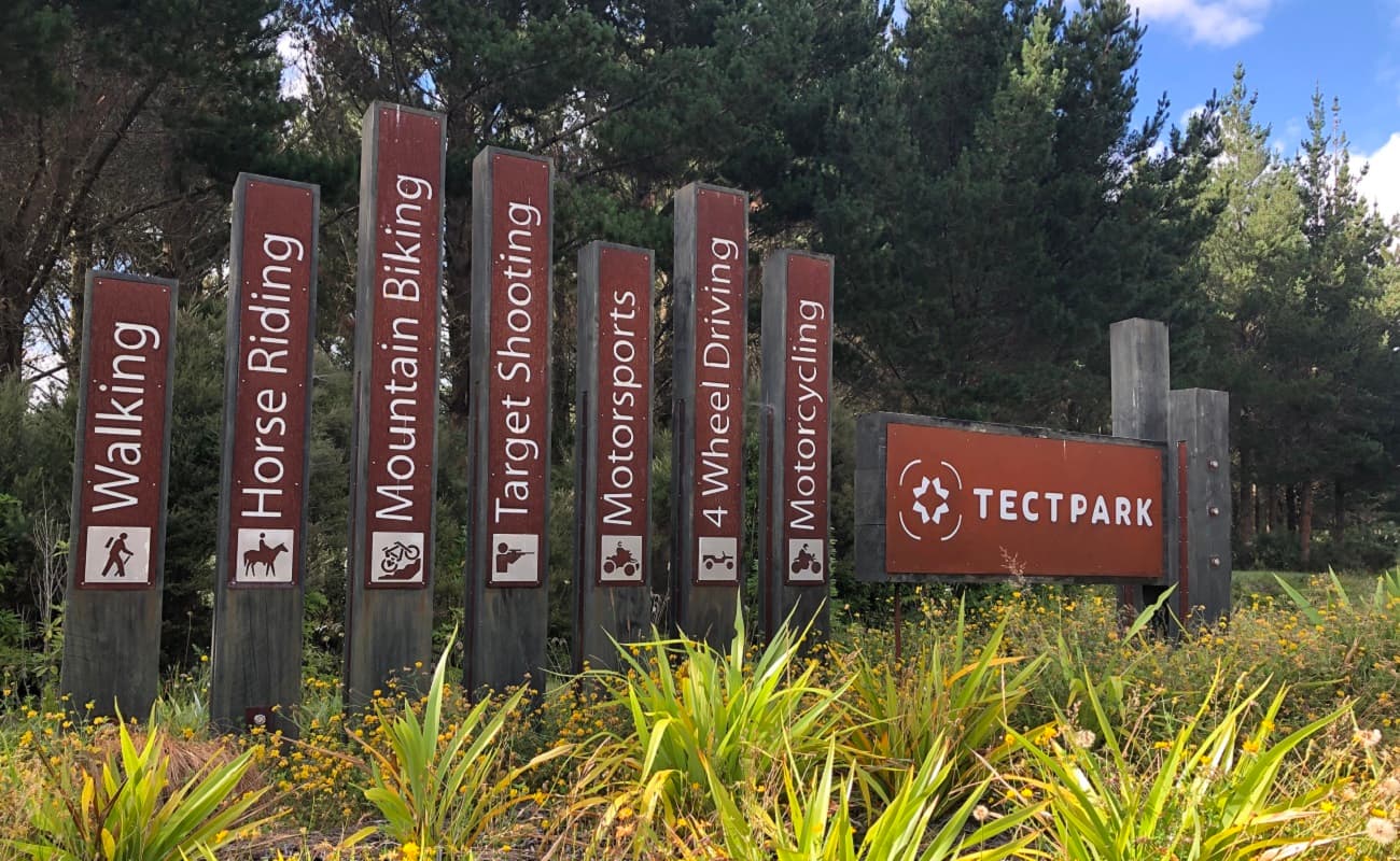 Park Entrance Sign 1 1300 X 800